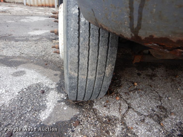 image for item HV9624 2004 Ford F550 Super Duty XL  utility / service truck