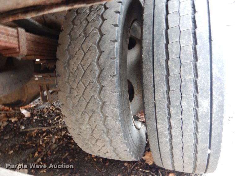 image for item HV9624 2004 Ford F550 Super Duty XL  utility / service truck