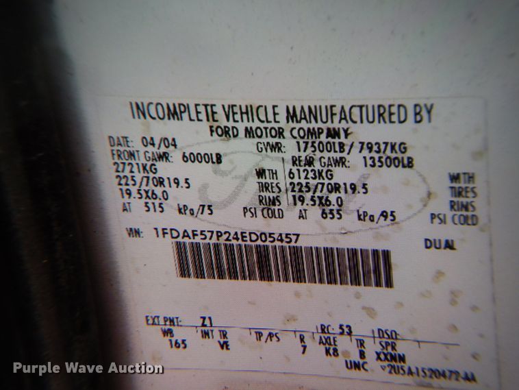 image for item HV9624 2004 Ford F550 Super Duty XL  utility / service truck