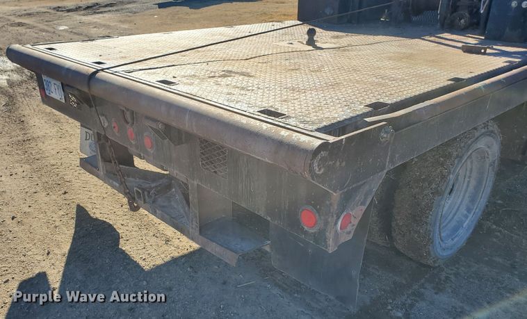 image for item HW9725 2006 Ford F450 XL Super Duty  winch truck