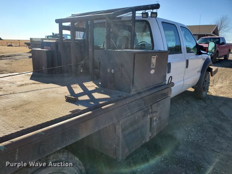 image for item HW9725 2006 Ford F450 XL Super Duty  winch truck