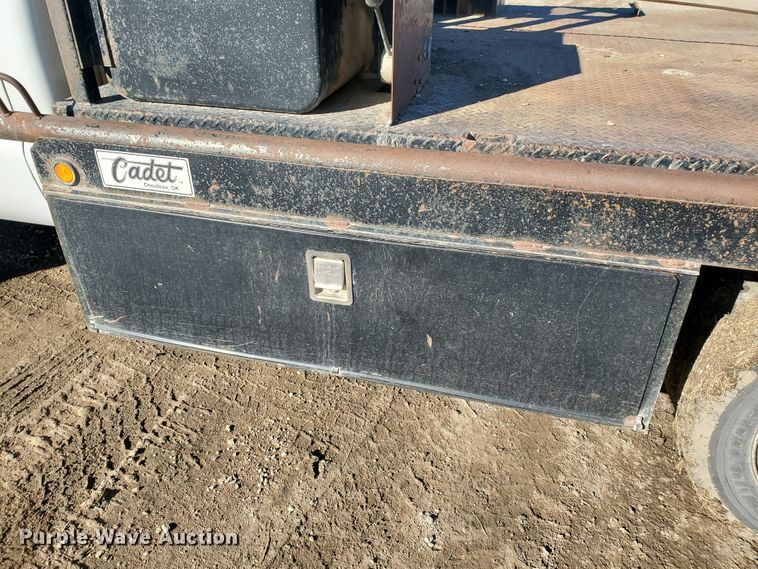 image for item HW9725 2006 Ford F450 XL Super Duty  winch truck