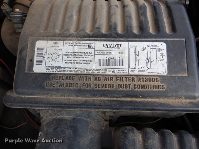 image for item HX9131 1999 Chevrolet Express 3500  box truck