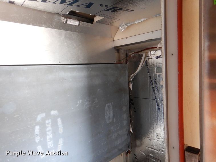 image for item HX9131 1999 Chevrolet Express 3500  box truck