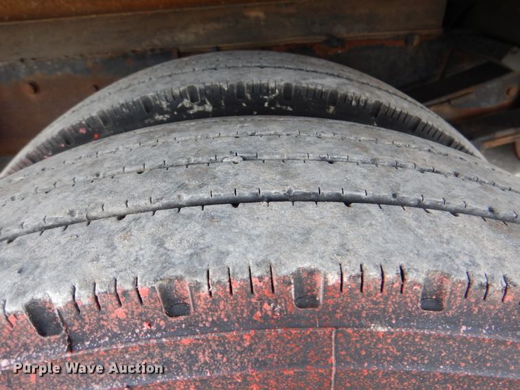 image for item HX9131 1999 Chevrolet Express 3500  box truck