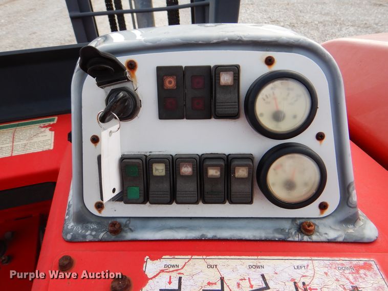 image for item HX9132 2007 Moffett M55  forklift