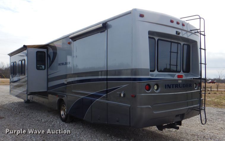 image for item HX9138 2002 Ford Damon Intruder  RV