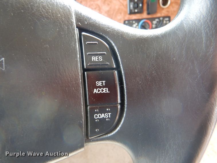 image for item HX9138 2002 Ford Damon Intruder  RV