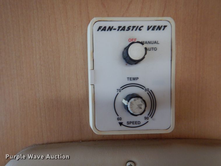 image for item HX9138 2002 Ford Damon Intruder  RV