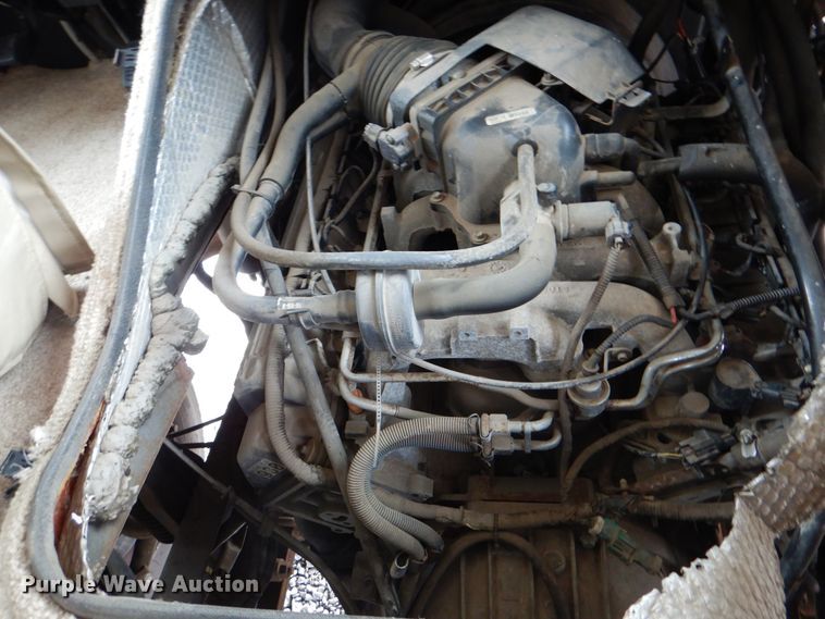 image for item HX9138 2002 Ford Damon Intruder  RV