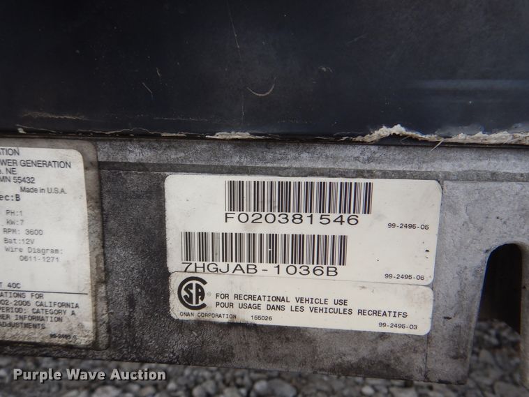 image for item HX9138 2002 Ford Damon Intruder  RV