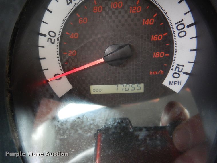 image for item HX9139 2014 Toyota Tacoma  flatbed pickup truck