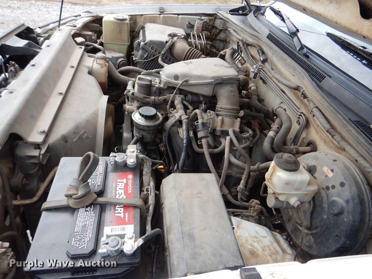 image for item HX9139 2014 Toyota Tacoma  flatbed pickup truck