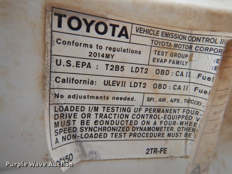 image for item HX9139 2014 Toyota Tacoma  flatbed pickup truck