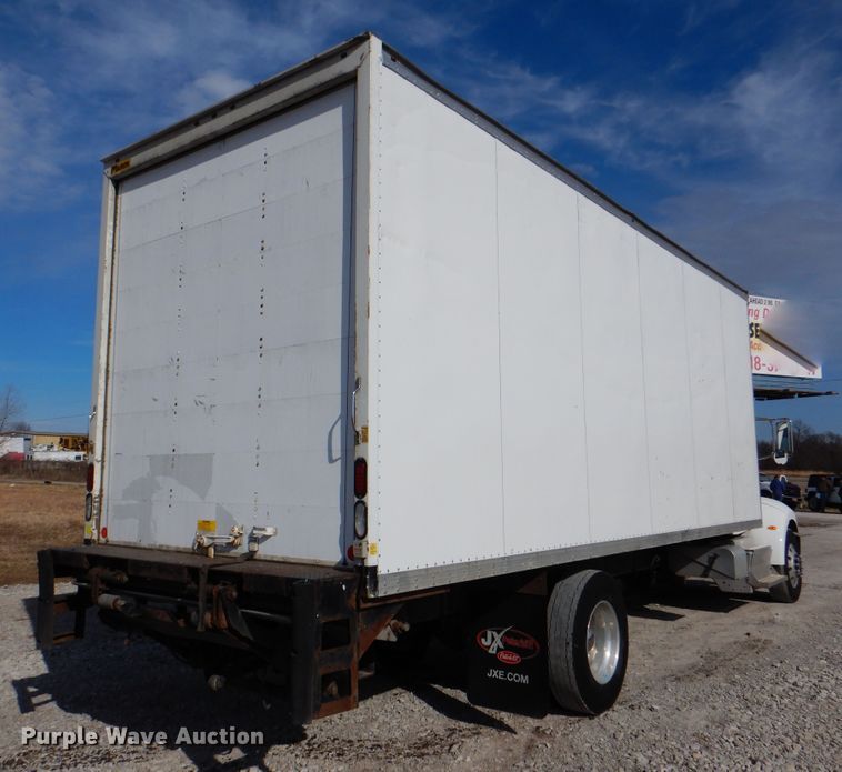 image for item HX9142 2015 Peterbilt 337  box truck