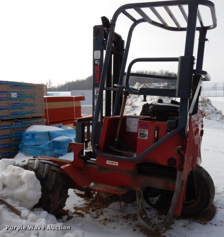 image for item HX9602 1999 Moffett M5000  forklift