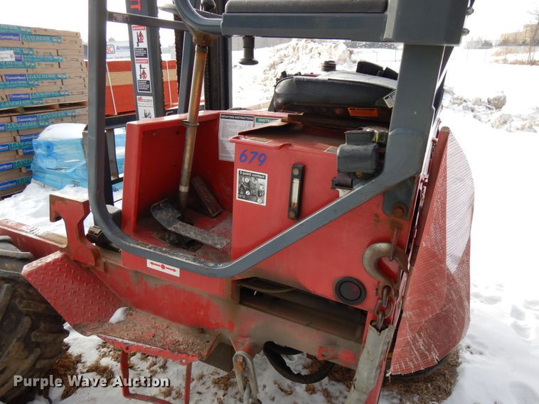 image for item HX9602 1999 Moffett M5000  forklift