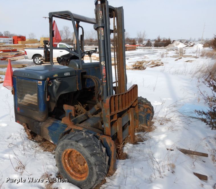 image for item HX9604 2009 Moffett M45  forklift