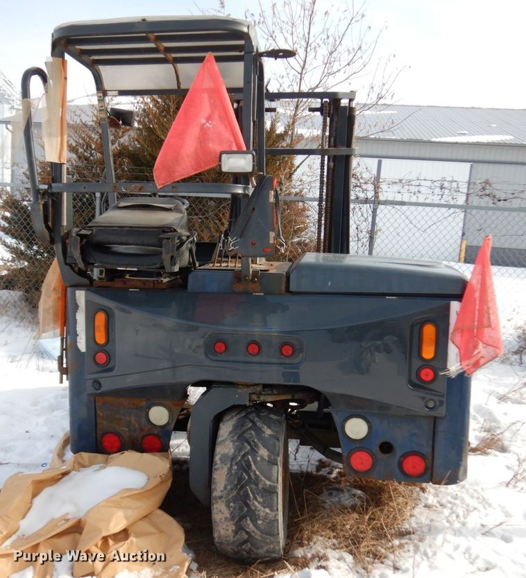 image for item HX9604 2009 Moffett M45  forklift