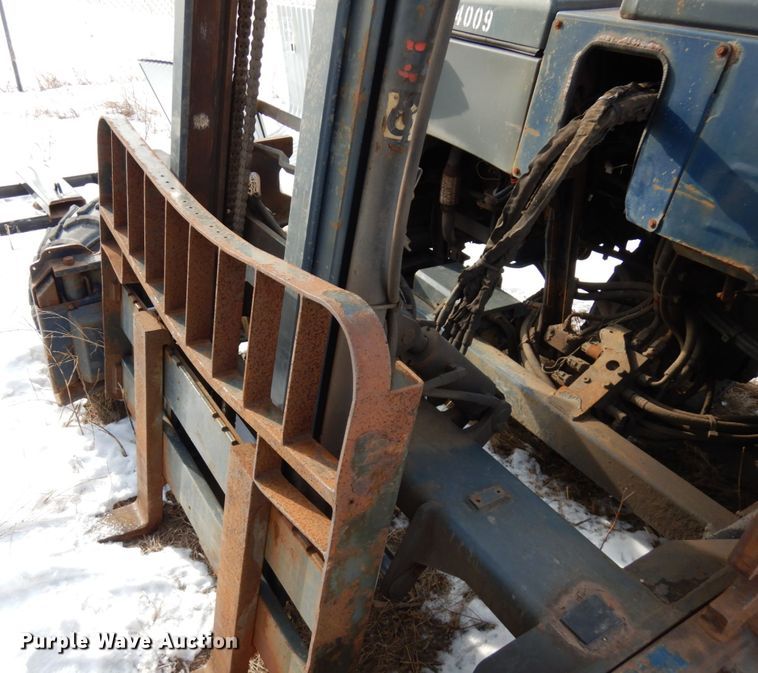 image for item HX9604 2009 Moffett M45  forklift