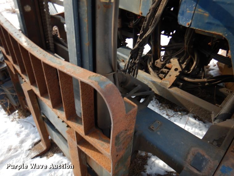 image for item HX9604 2009 Moffett M45  forklift