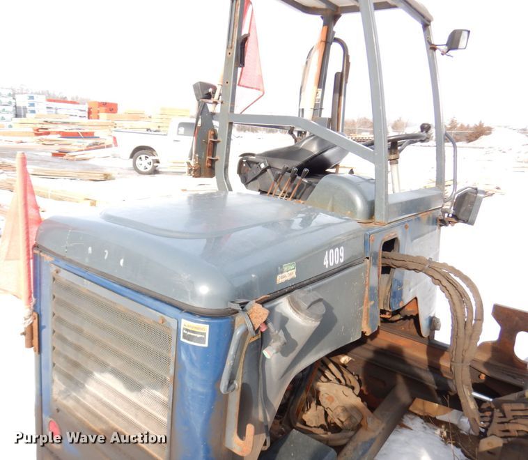 image for item HX9604 2009 Moffett M45  forklift