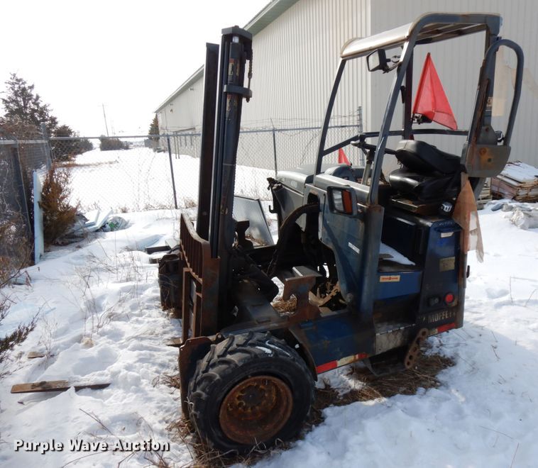 image for item HX9604 2009 Moffett M45  forklift