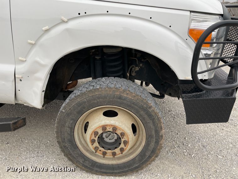 image for item HX9755 2014 Ford F450 Super Duty  flatbed truck