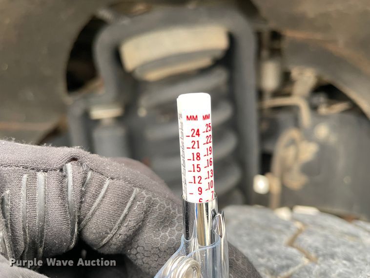 image for item HX9755 2014 Ford F450 Super Duty  flatbed truck