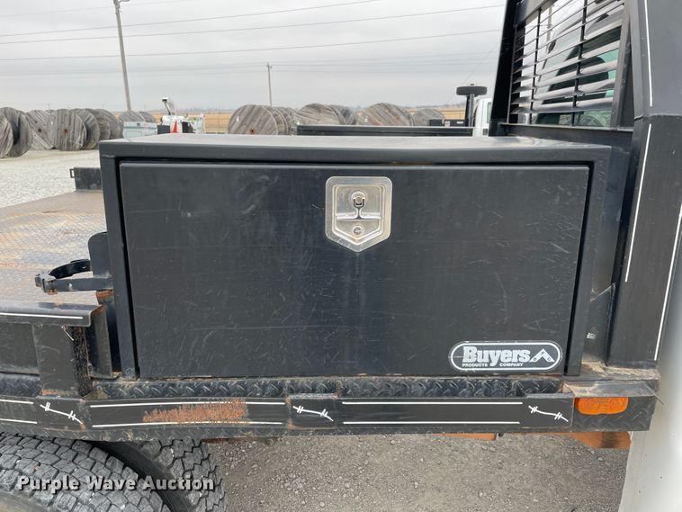 image for item HX9759 2013 Ford F450 Super Duty  flatbed truck