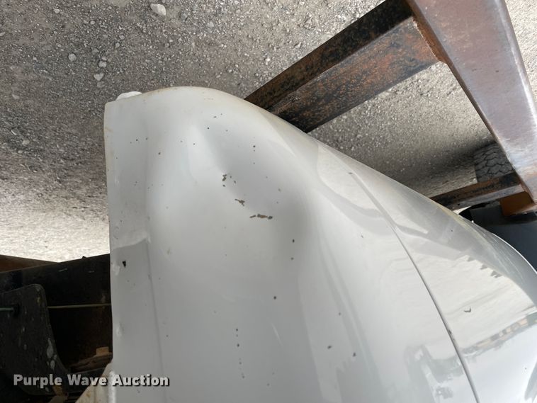 image for item HX9759 2013 Ford F450 Super Duty  flatbed truck