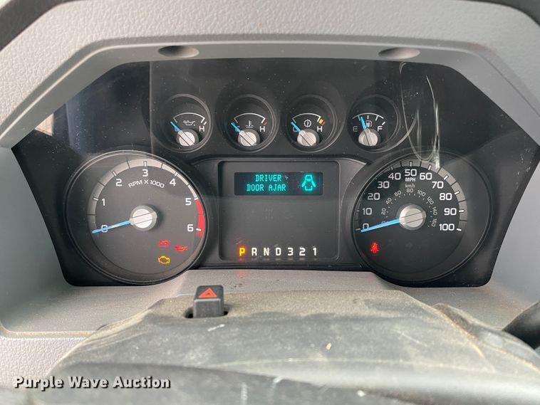 image for item HX9759 2013 Ford F450 Super Duty  flatbed truck