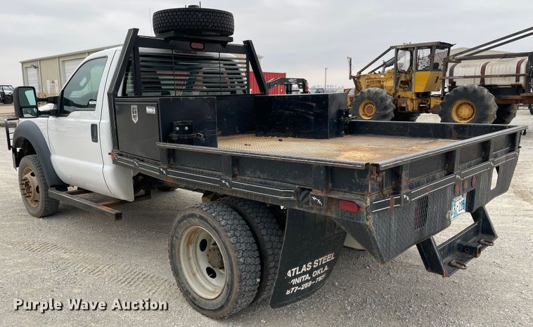 image for item HX9760 2014 Ford F450 Super Duty  flatbed truck