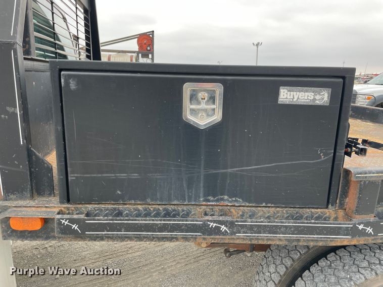 image for item HX9760 2014 Ford F450 Super Duty  flatbed truck