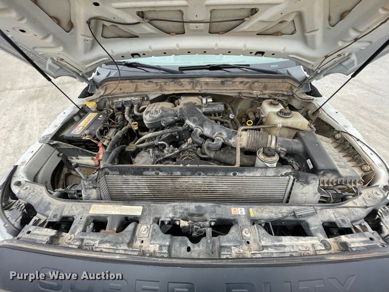 image for item HX9760 2014 Ford F450 Super Duty  flatbed truck