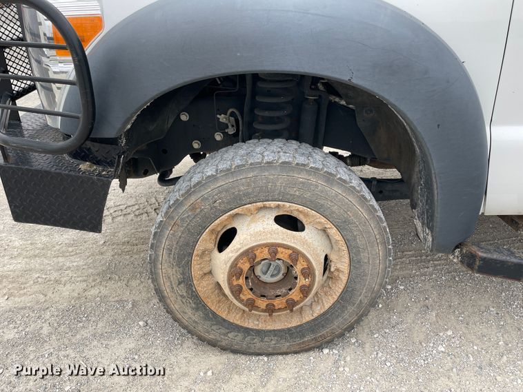 image for item HX9760 2014 Ford F450 Super Duty  flatbed truck