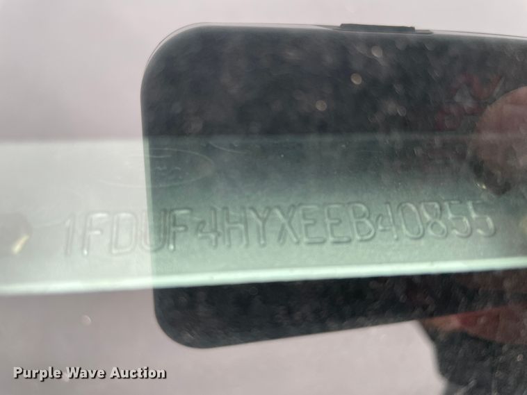 image for item HX9760 2014 Ford F450 Super Duty  flatbed truck