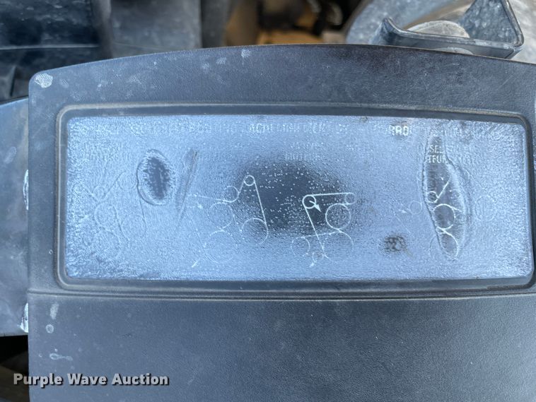 image for item HX9778 2004 Chevrolet Silverado 1500  pickup truck