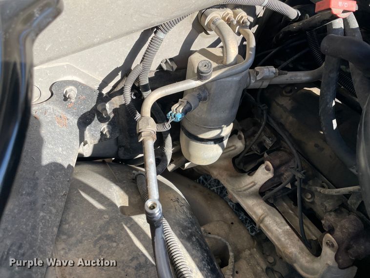 image for item HX9778 2004 Chevrolet Silverado 1500  pickup truck