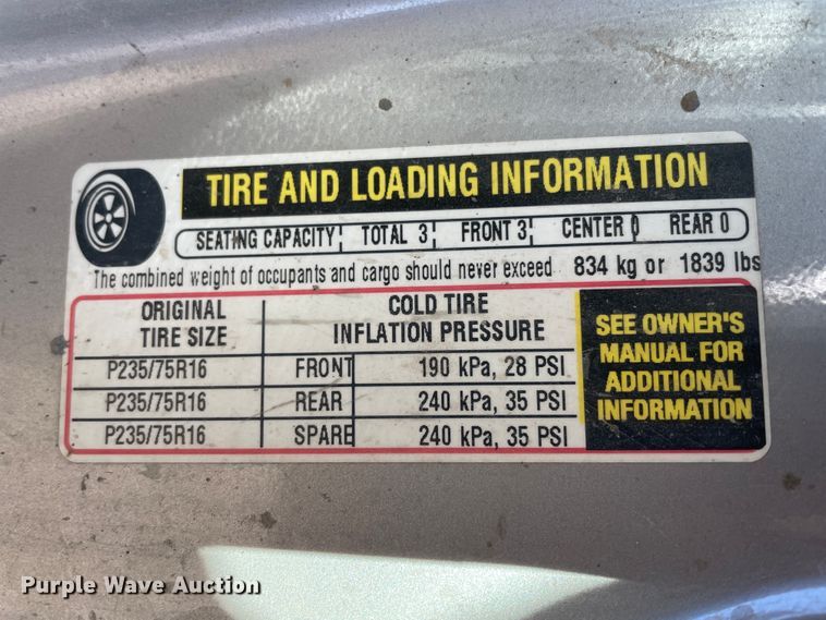 image for item HX9778 2004 Chevrolet Silverado 1500  pickup truck