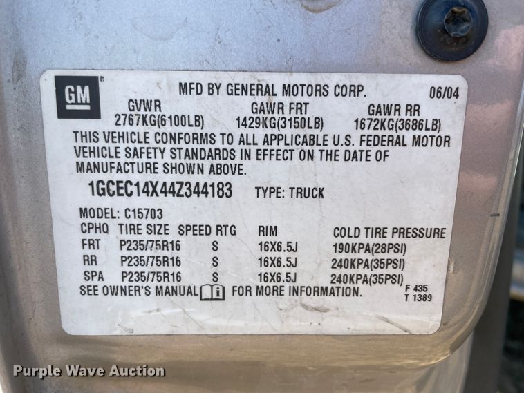 image for item HX9778 2004 Chevrolet Silverado 1500  pickup truck