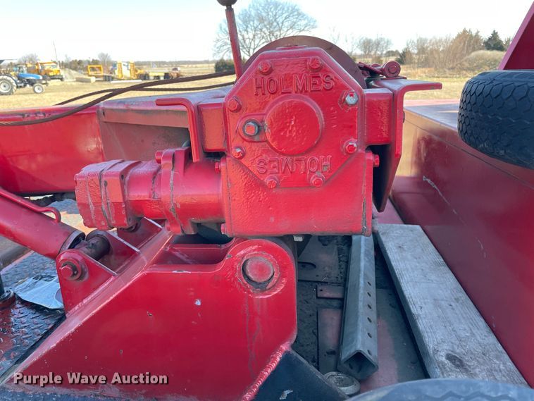 image for item HX9780 1989 Ford F600  tow truck