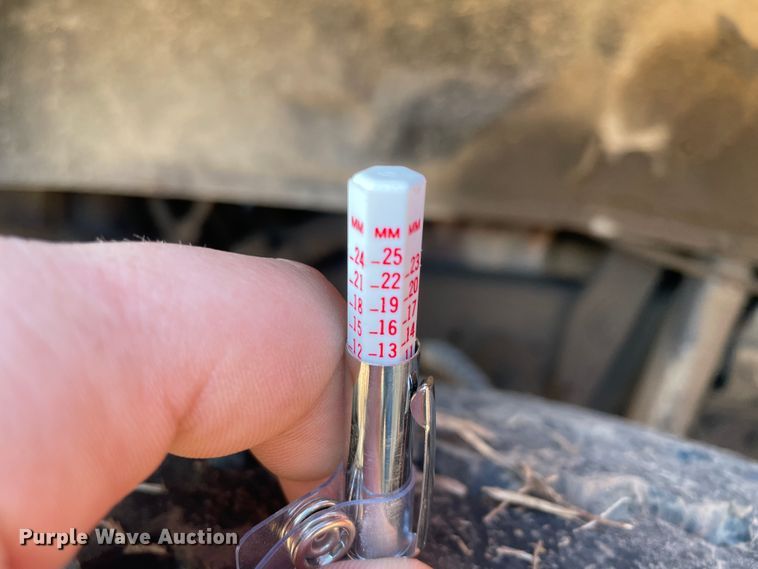 image for item HX9780 1989 Ford F600  tow truck