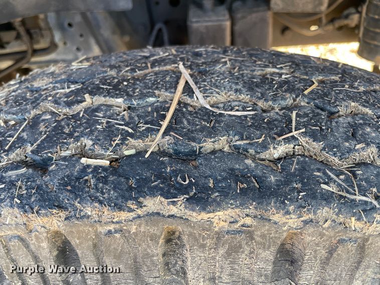 image for item HX9780 1989 Ford F600  tow truck