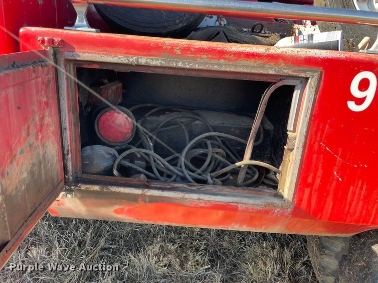 image for item HX9780 1989 Ford F600  tow truck