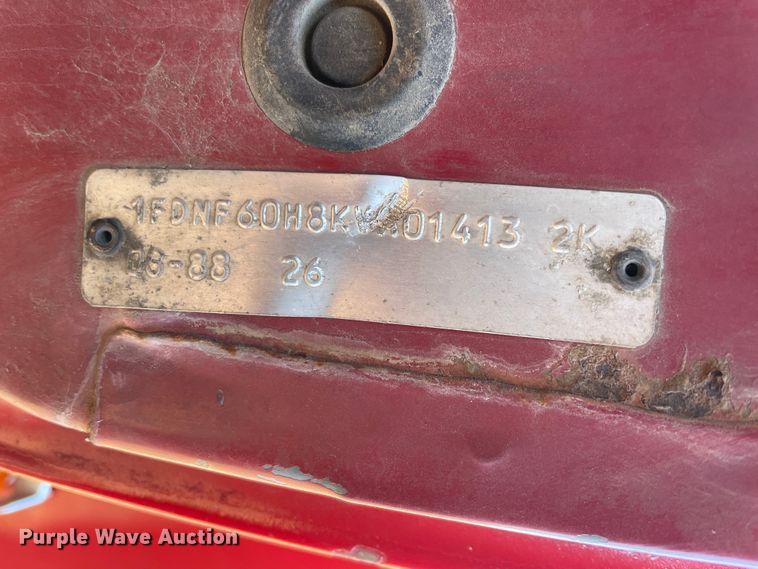 image for item HX9780 1989 Ford F600  tow truck