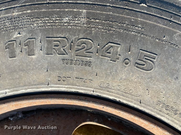 image for item HX9782 (16) tires