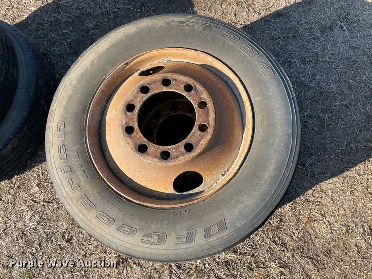 image for item HX9782 (16) tires