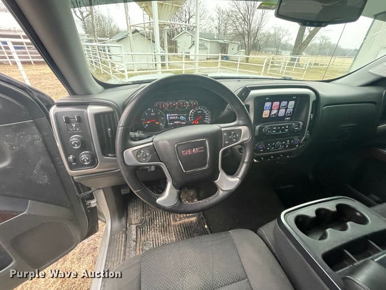 image for item HX9798 2017 GMC Sierra 1500  Crew Cab pickup truck