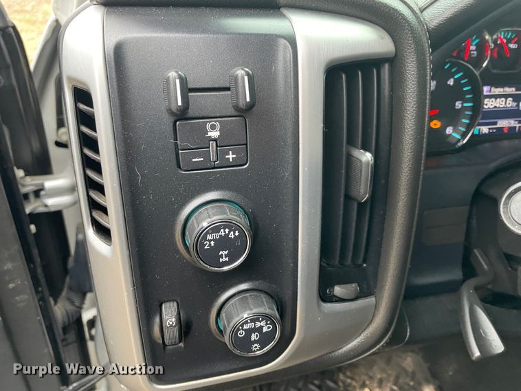 image for item HX9798 2017 GMC Sierra 1500  Crew Cab pickup truck